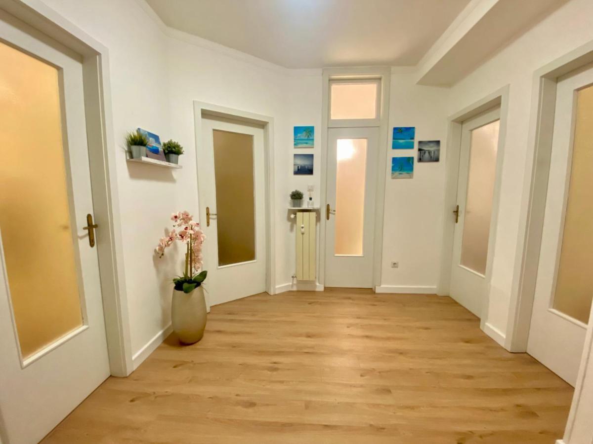 Apartamento Residenza D'Annunzio Trieste Exterior foto